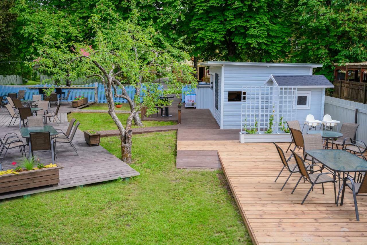 Cabin Guesthouse With Free Parking Pärnu Exterior foto